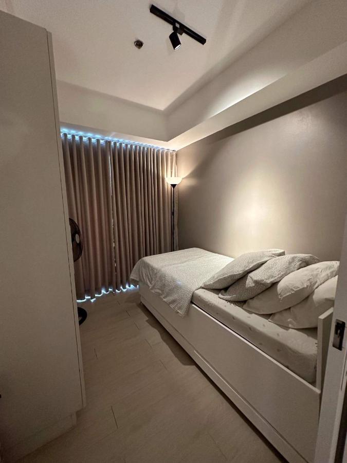 Azure Urban Resort Residence R&C - Paranaque 마닐라 외부 사진